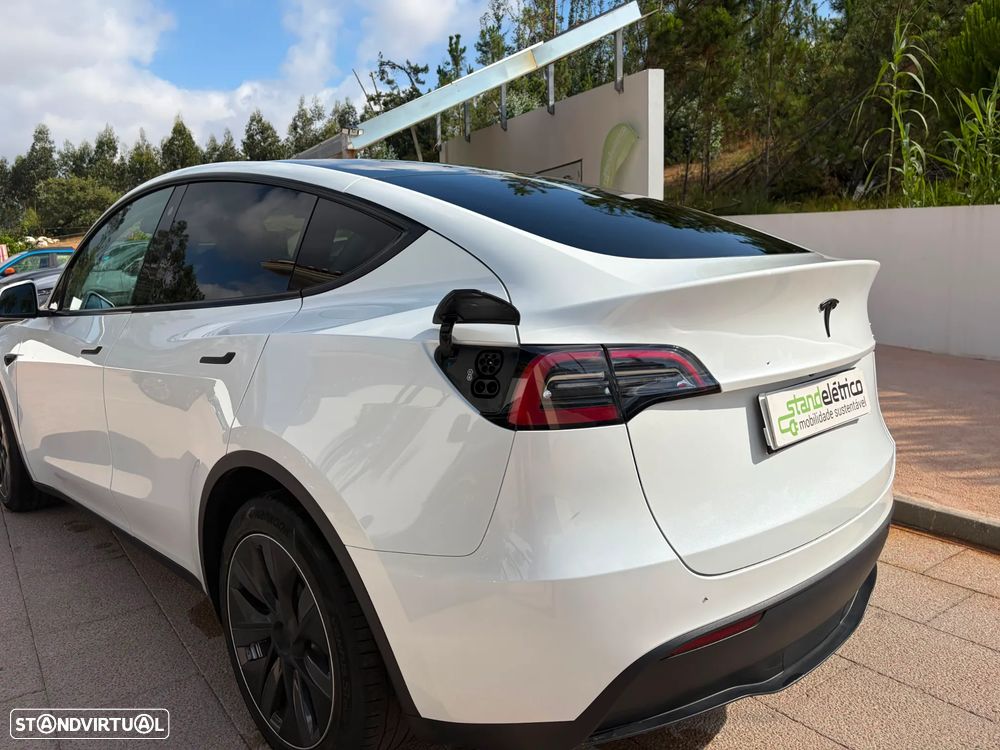 Tesla Model Y Standard - 3