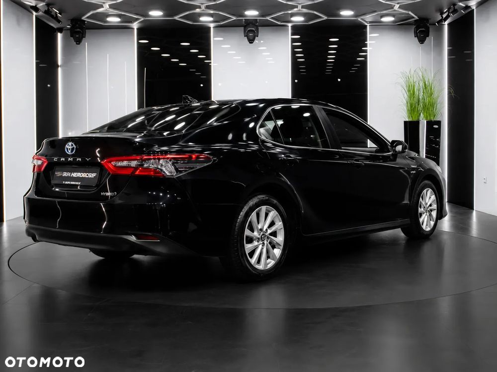 Toyota Camry 2.5 Hybrid Comfort CVT - 5