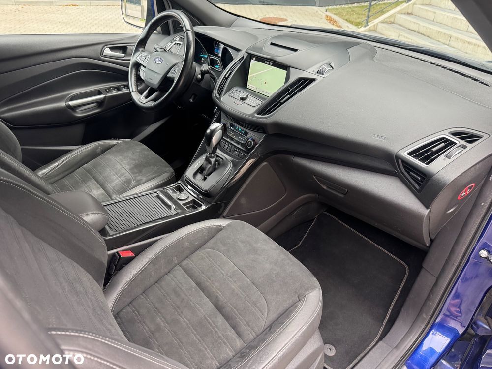 Ford Kuga 2.0 TDCi 4x4 ST-Line - 27