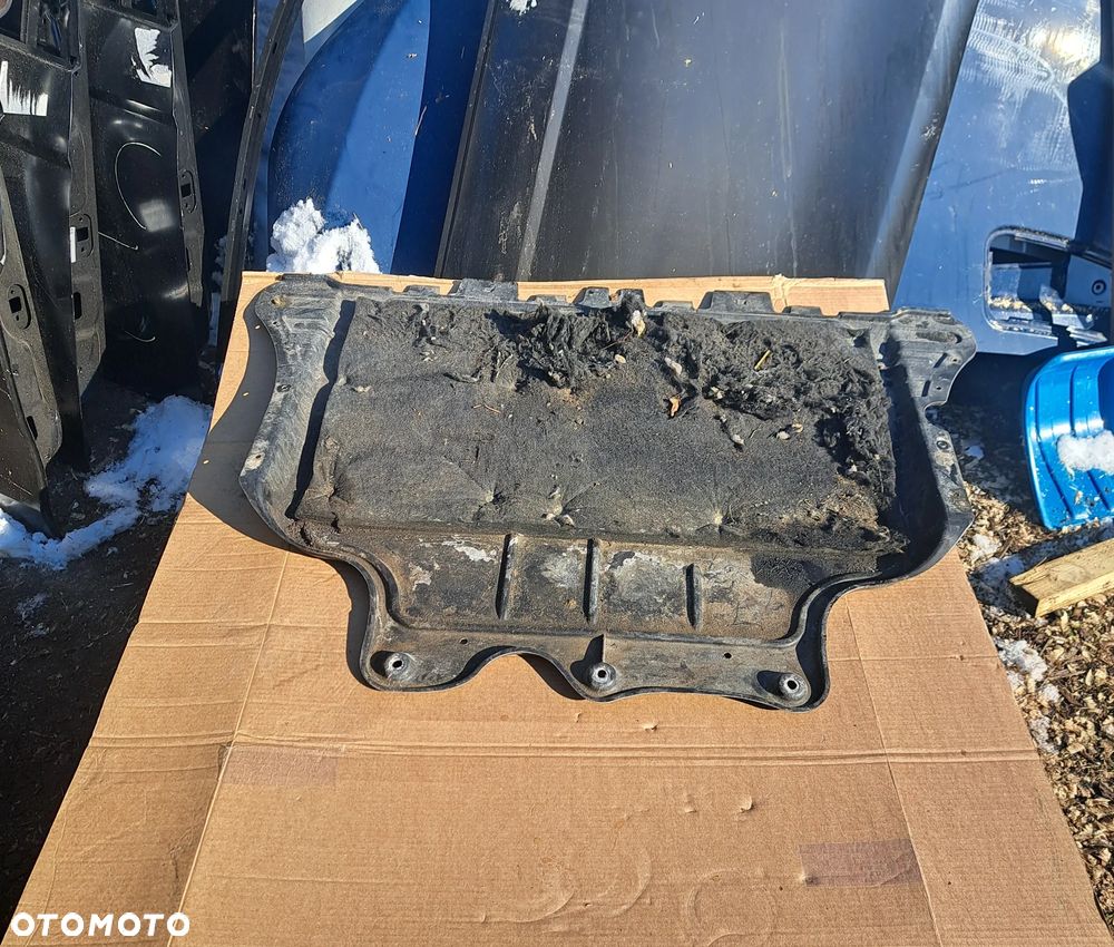 Ekran płyta osłona pod silnik VW Arteon Golf VII Passat B8 Touran T-Roc Audi A3 Q2 Seat Ateca Leon III Skoda Karoq Octavia Superb 3Q0825236D - 4
