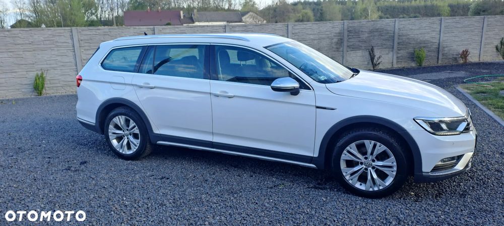 Volkswagen Passat Alltrack - 11