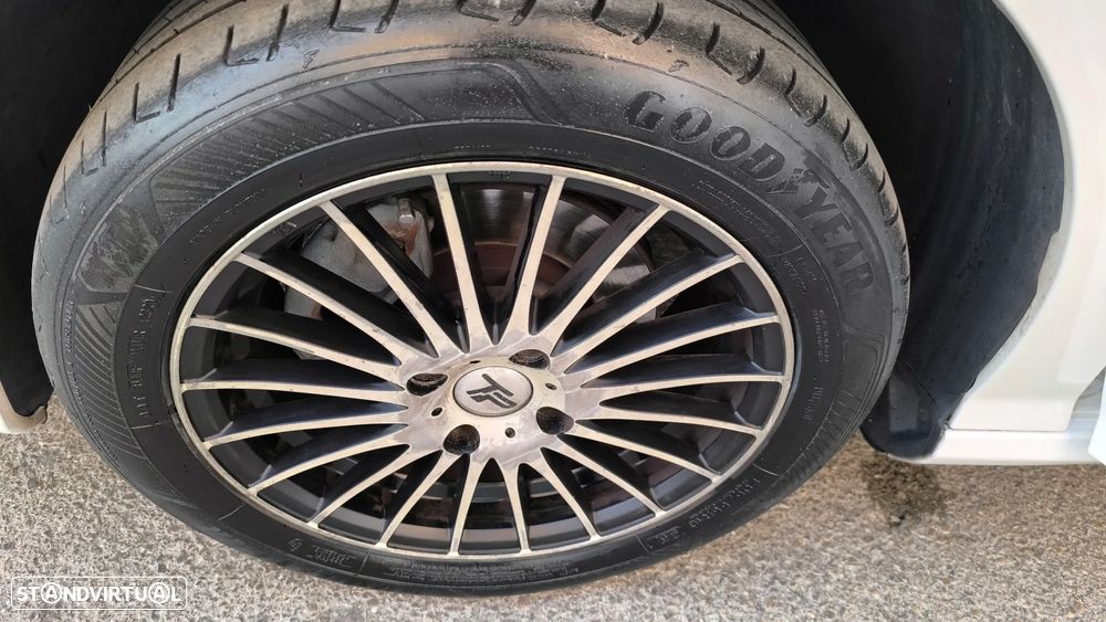Peugeot 308 1.6 HDi Envy CVM6 - 23