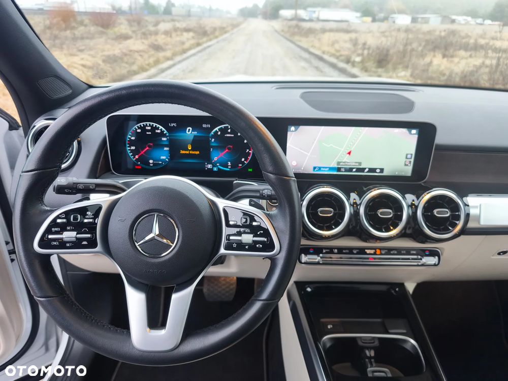 Mercedes-Benz GLB 250 8G-DCT Progressive - 15
