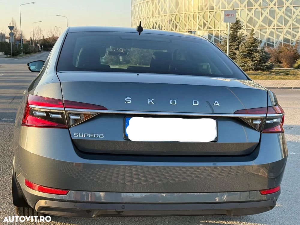 Skoda Superb 2.0 TDI DSG Ambition - 3