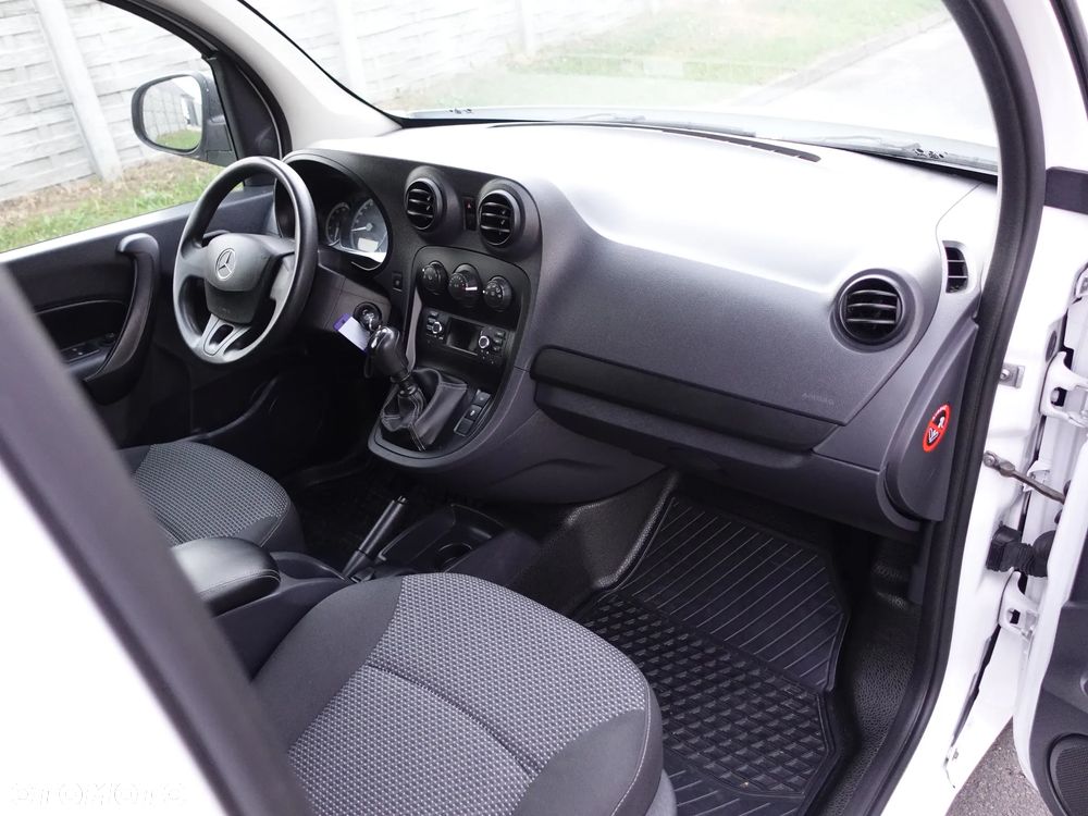 Mercedes-Benz CITAN - 9