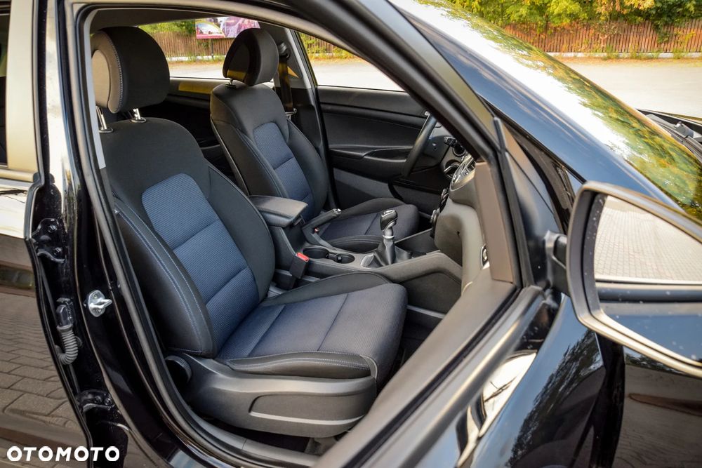 Hyundai Tucson 1.6 GDI BlueDrive Style 2WD - 28