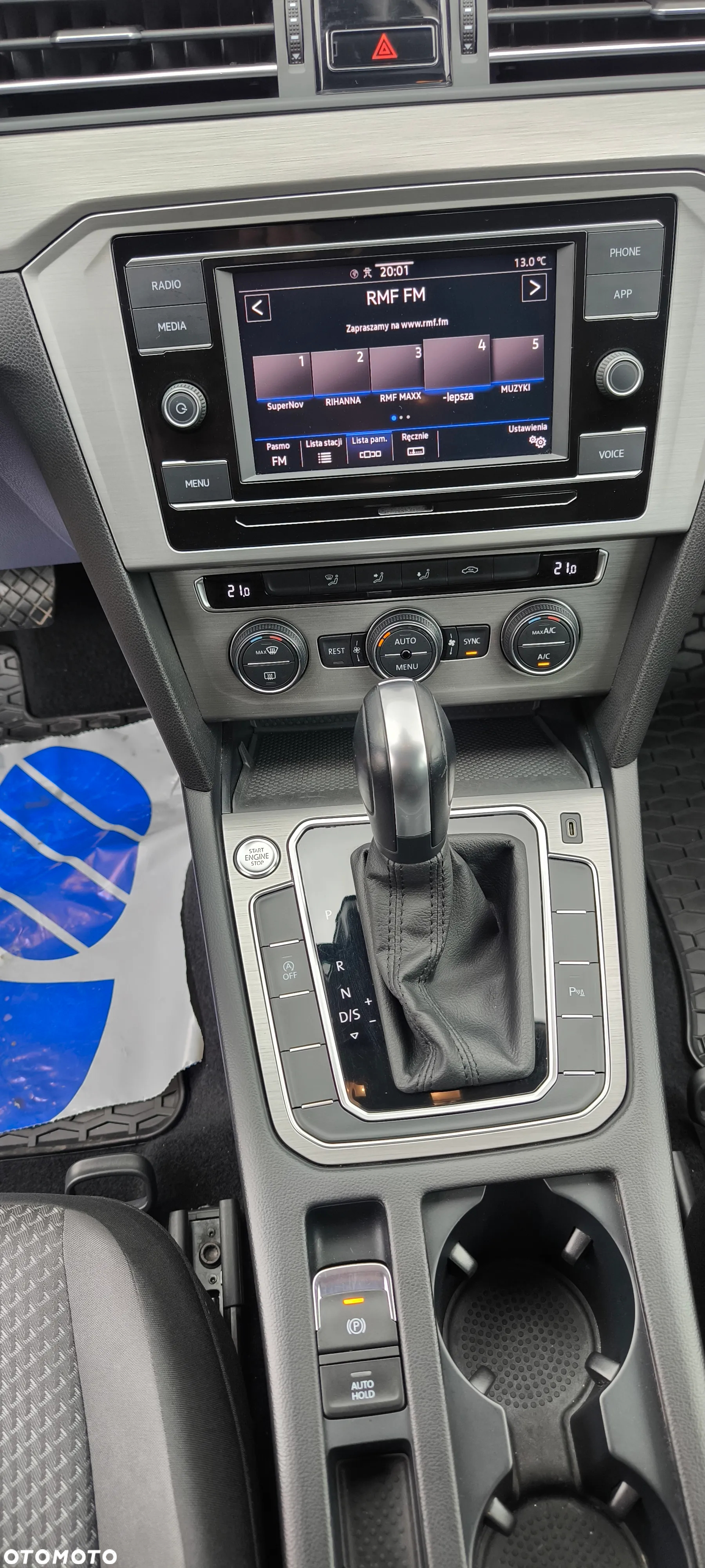 Volkswagen Passat - 15