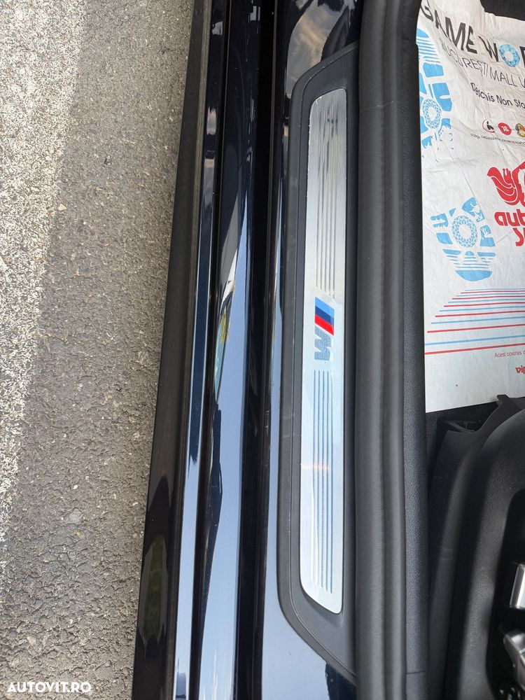BMW Seria 5 530i xDrive AT MHEV - 32