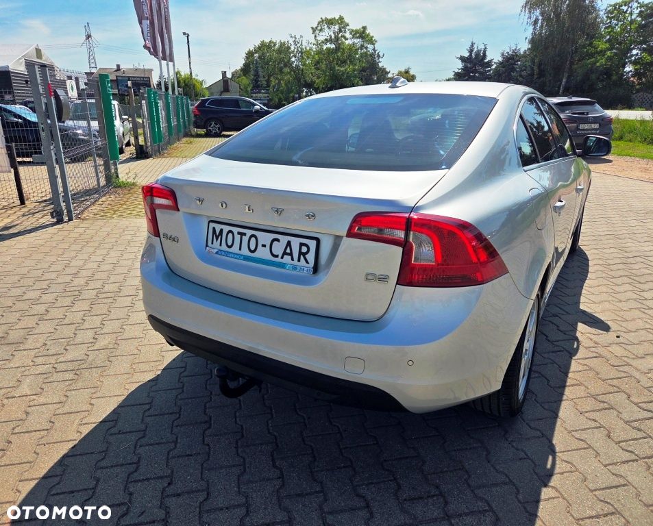 Volvo S60 DRIVe Momentum - 9