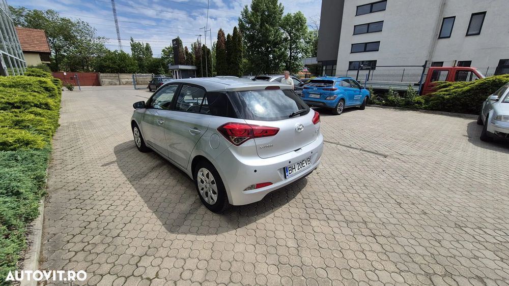 Hyundai i20 1.25 84CP M/T Comfort - 5