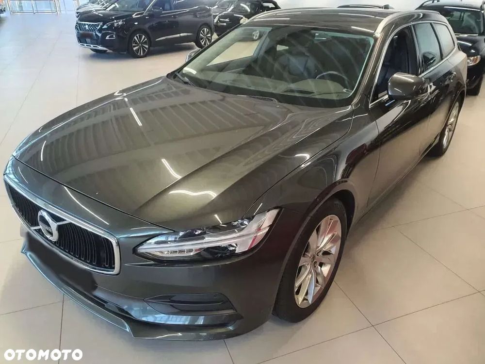 Volvo V90 D5 AWD Geartronic Momentum Pro - 8