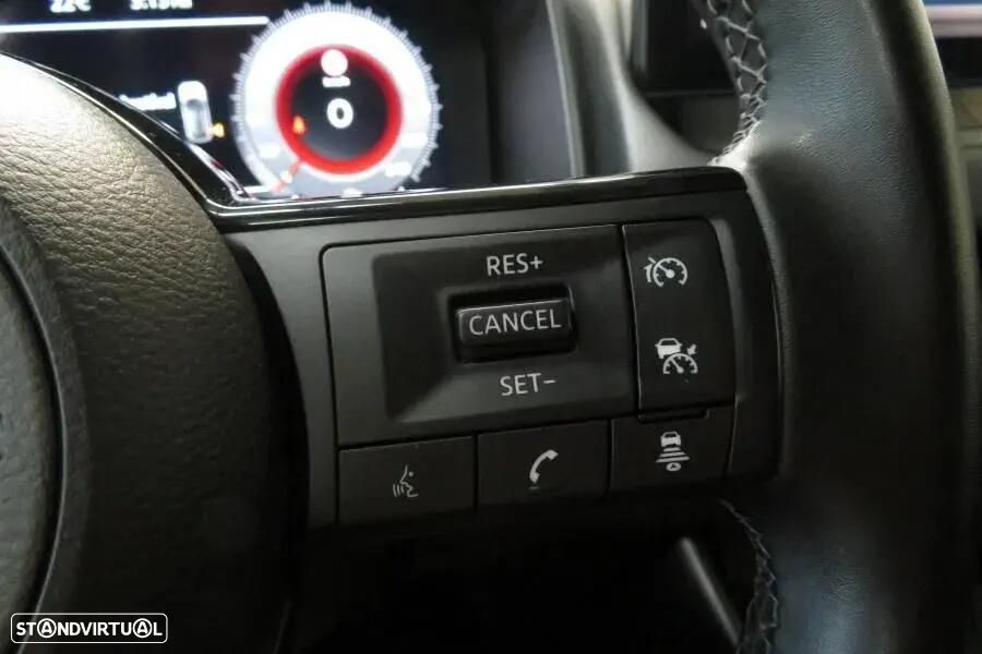 Nissan Qashqai 1.3 DIG-T N-Connecta LED — fotografia 11