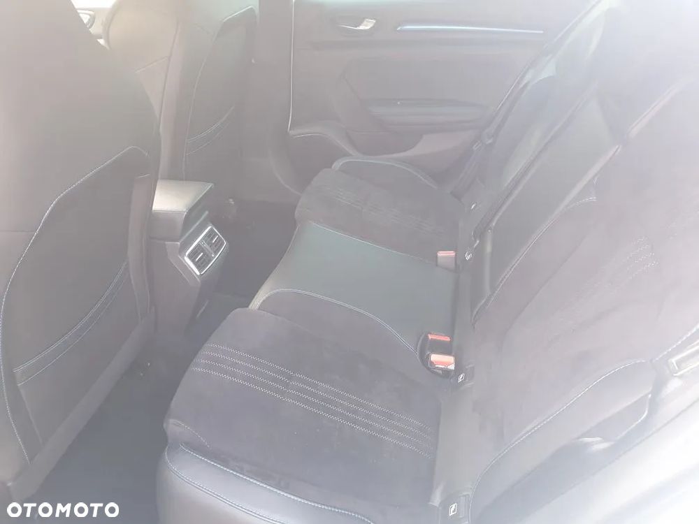 Renault Megane ENERGY TCe 205 EDC GT - 11