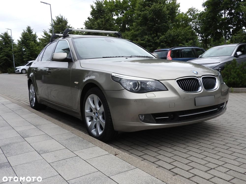 BMW Seria 5 530d xDrive - 2