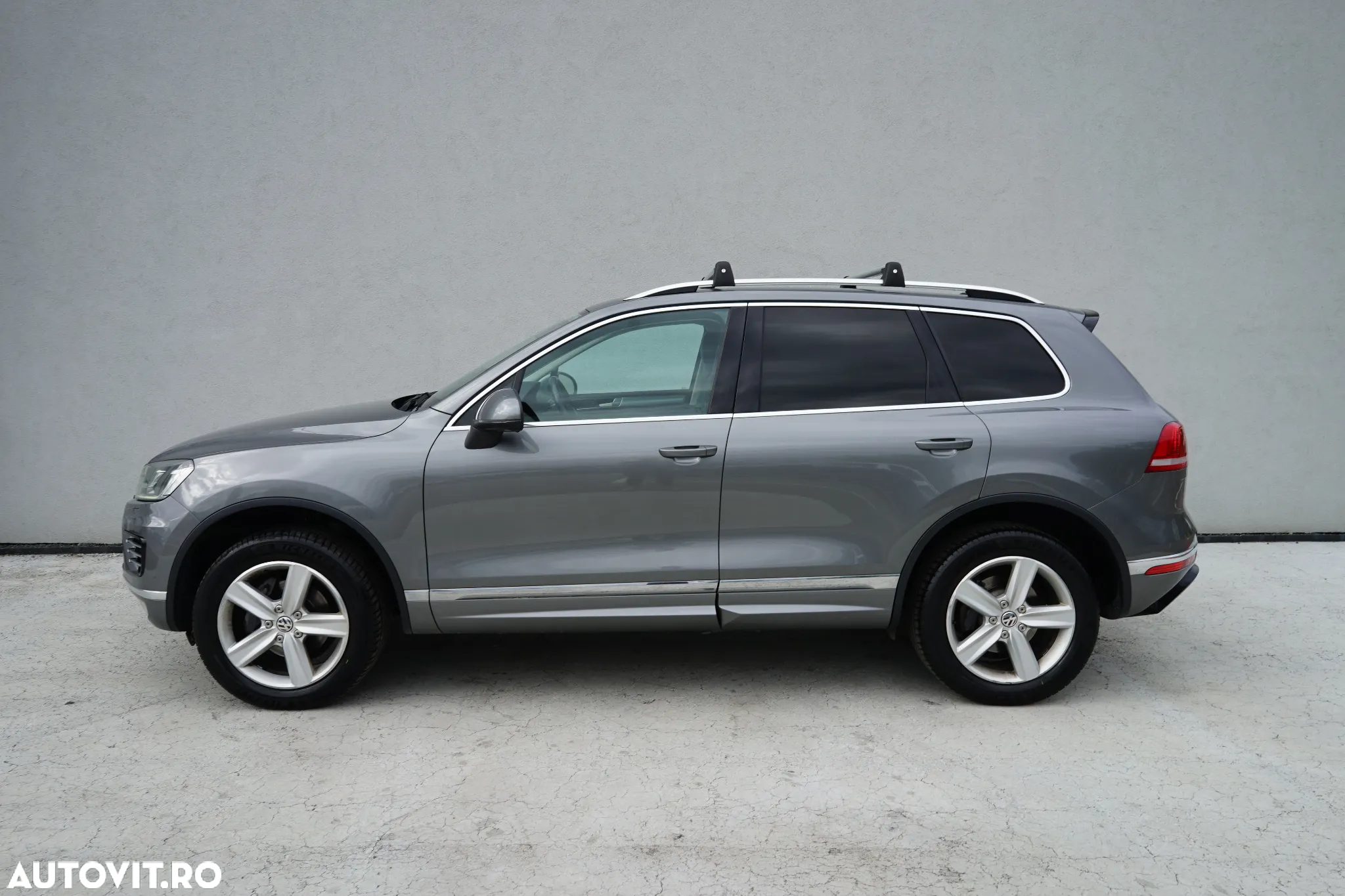 Volkswagen Touareg V6 TDI BMT Supreme Plus - 3