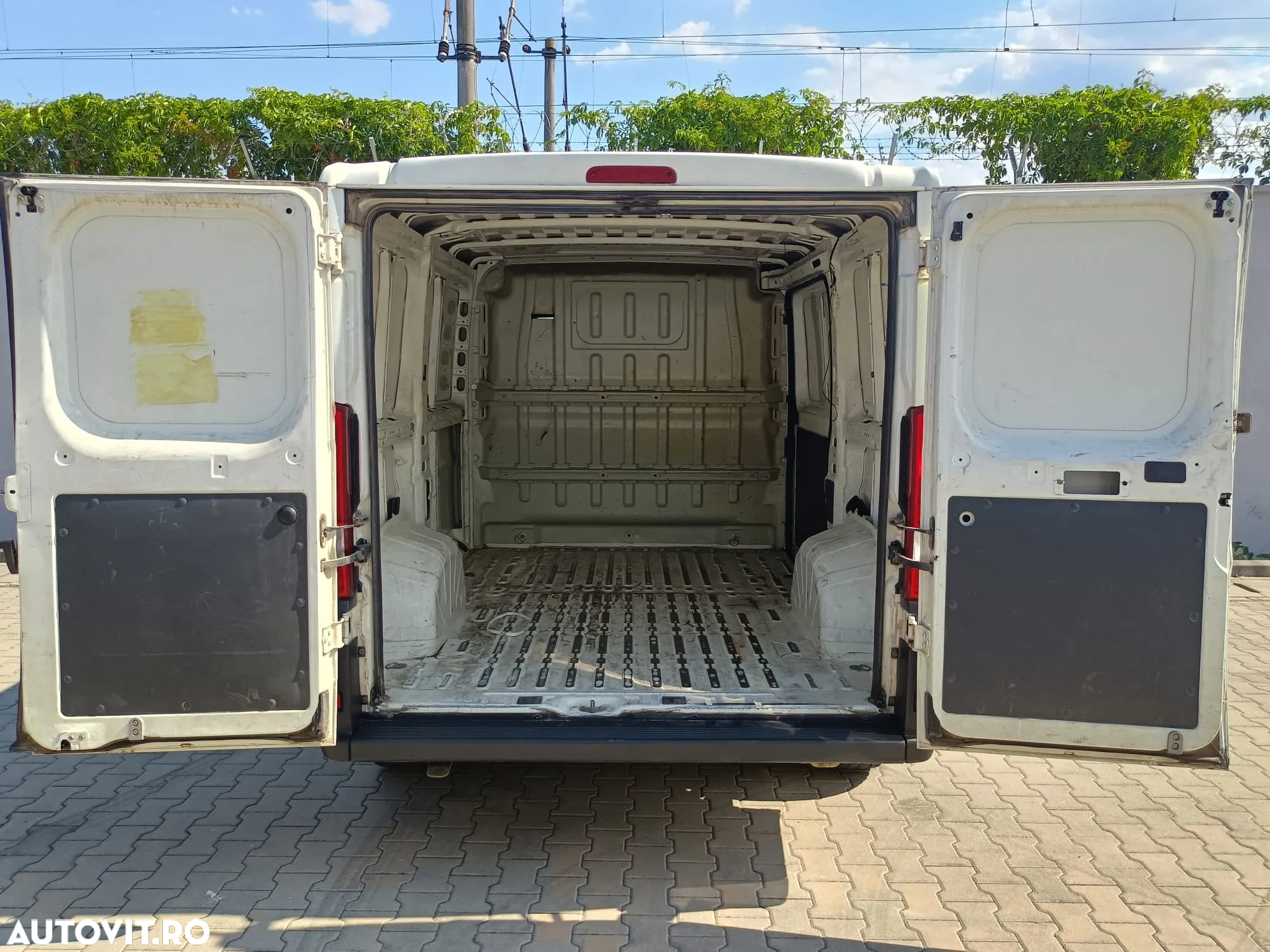 Peugeot Boxer HDi 330 L1H1 Standard - 24