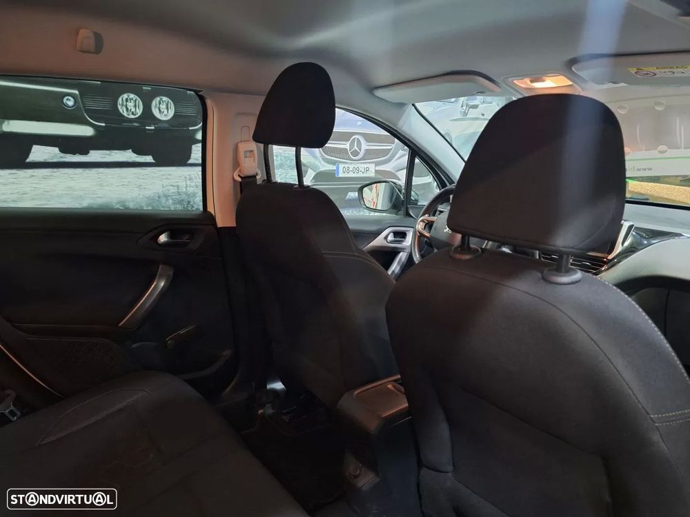 Peugeot 2008 82 VTI Allure - 10