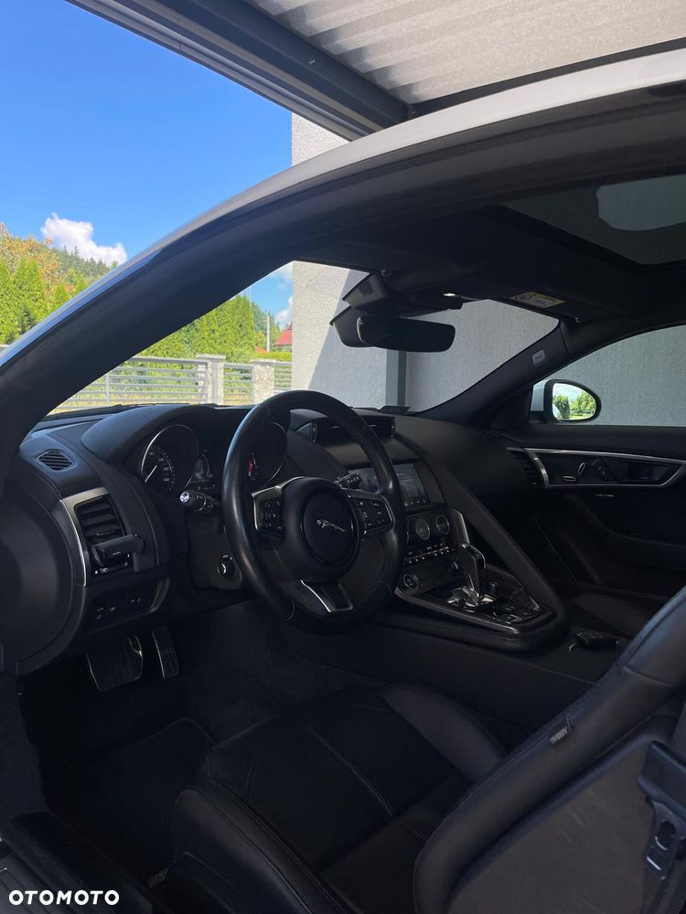 Jaguar F-Type 2.0 Turbo R-Dynamic - 14