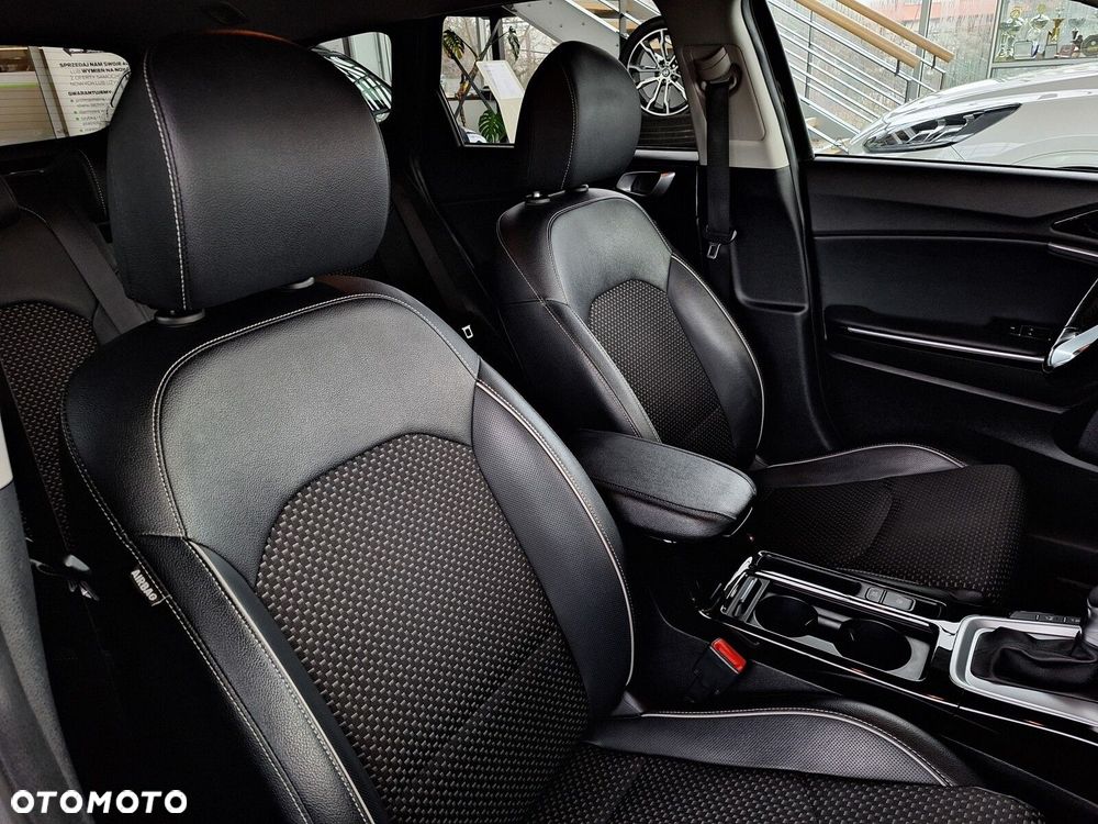 Kia Ceed 1.4 T-GDI L Business Line Plus DCT - 17