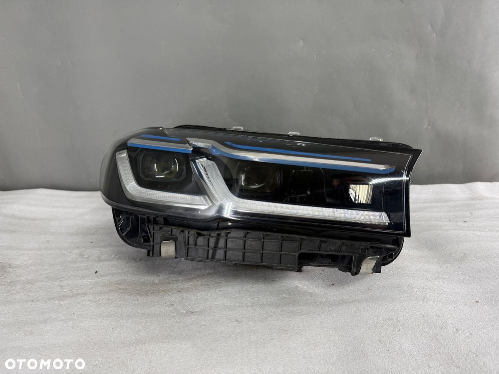 Reflektor lampa prawa BMW 5 G30 G31 G38 9850588 LASER - 1