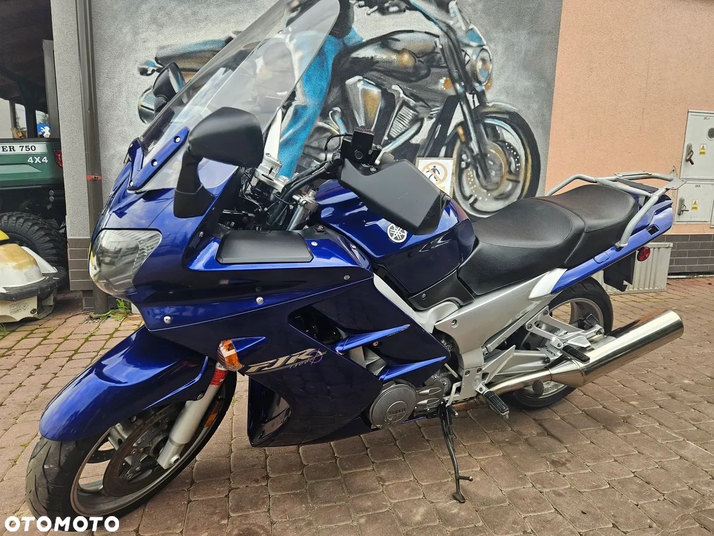 Yamaha FJR - 1