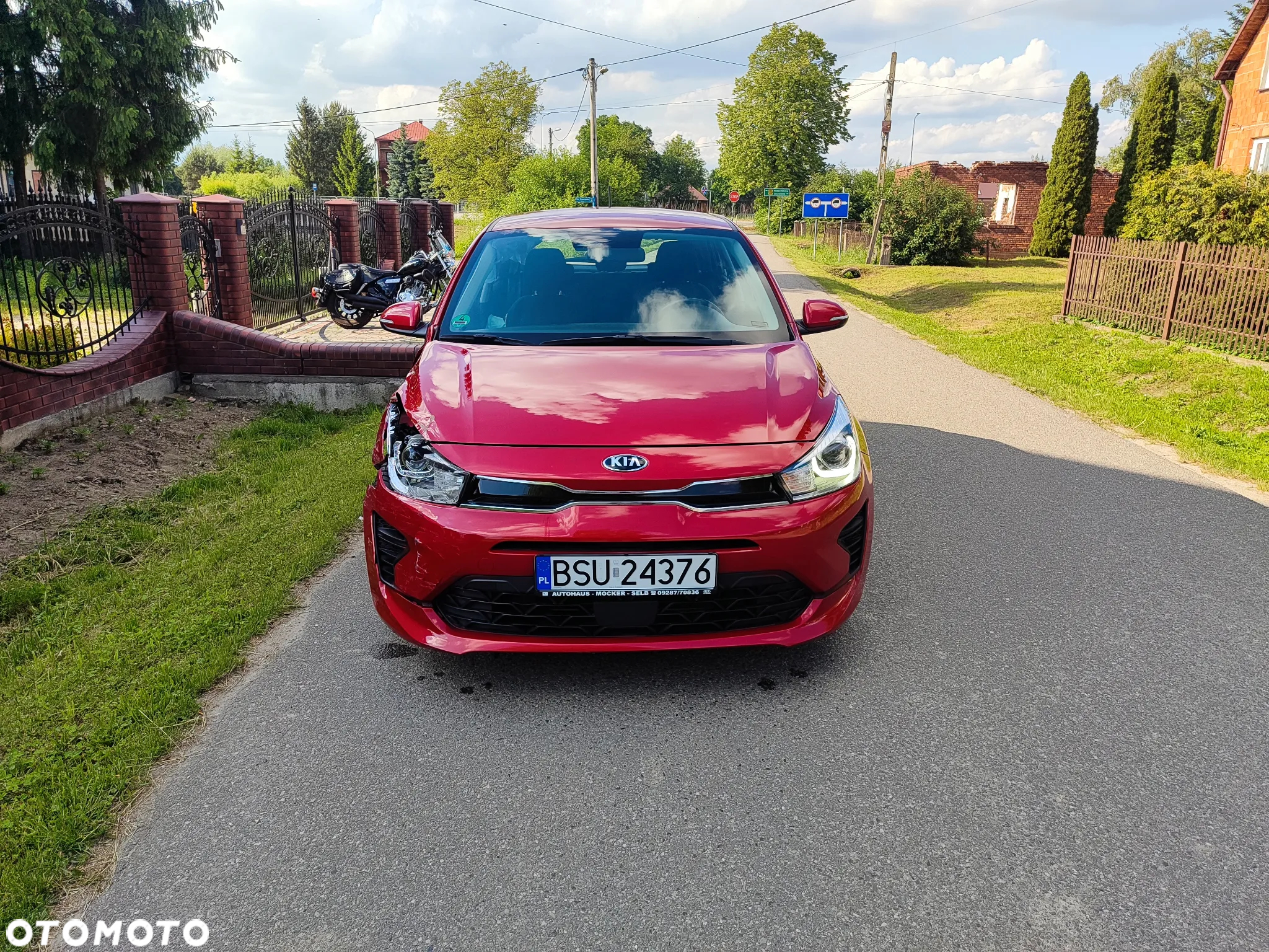 Kia Rio 1.2 L - 6