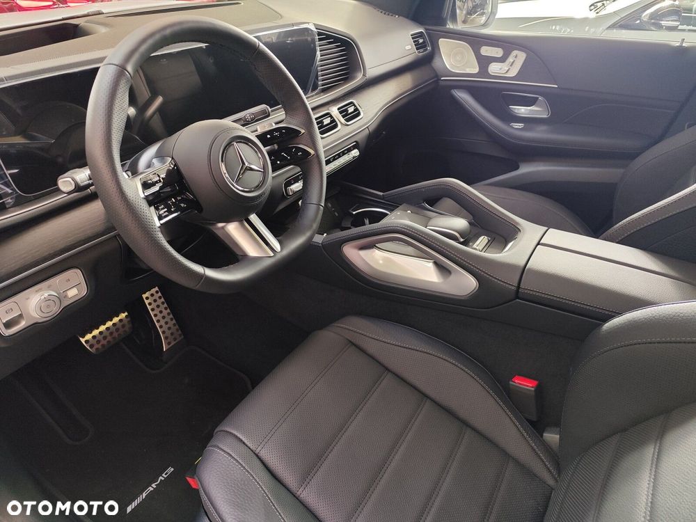 Mercedes-Benz GLS - 8