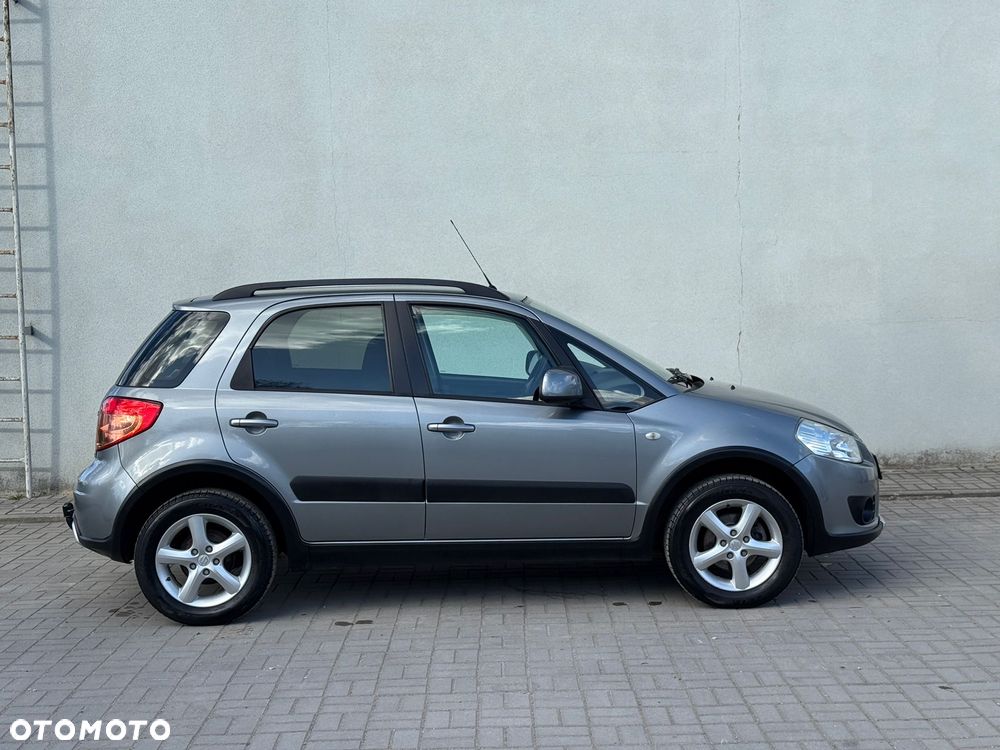 Suzuki SX4 1.6 GS / Premium 4WD - 10