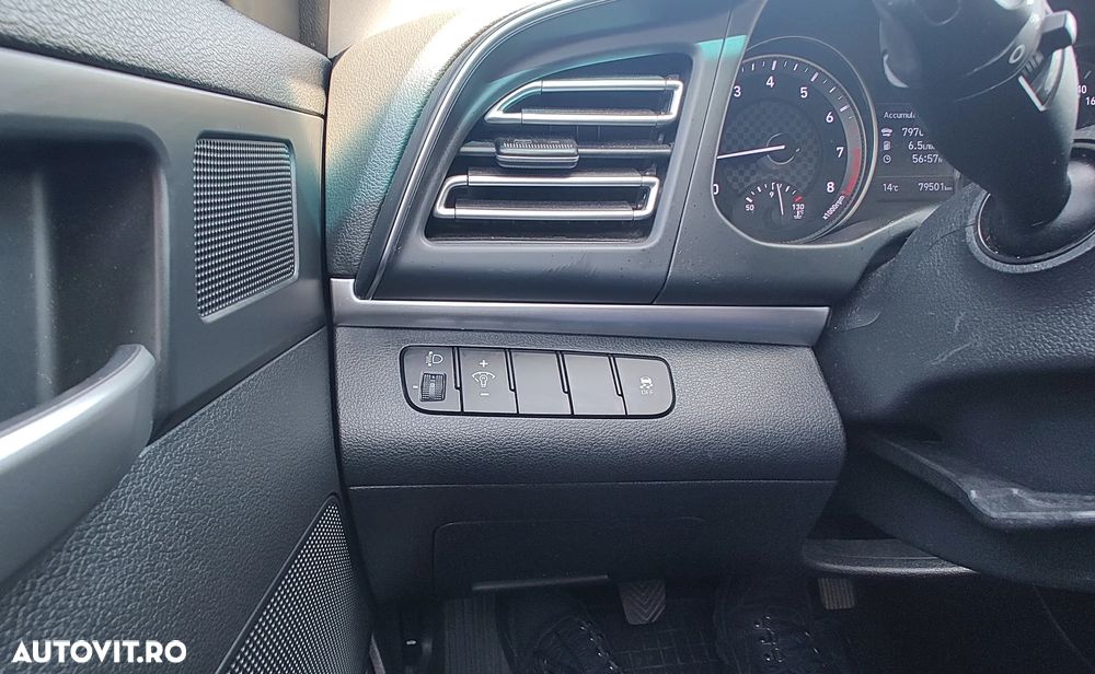 Hyundai Elantra 1.6 MPi Highway - 4