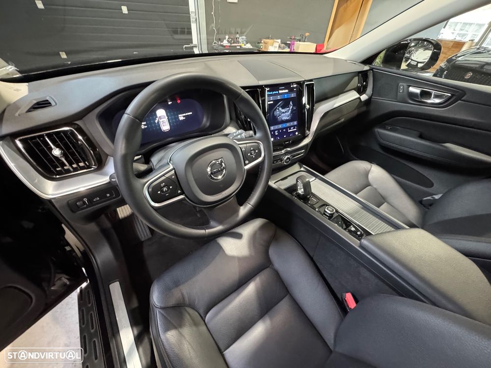 Volvo XC 60 2.0 T6 PHEV Inscription AWD - 27