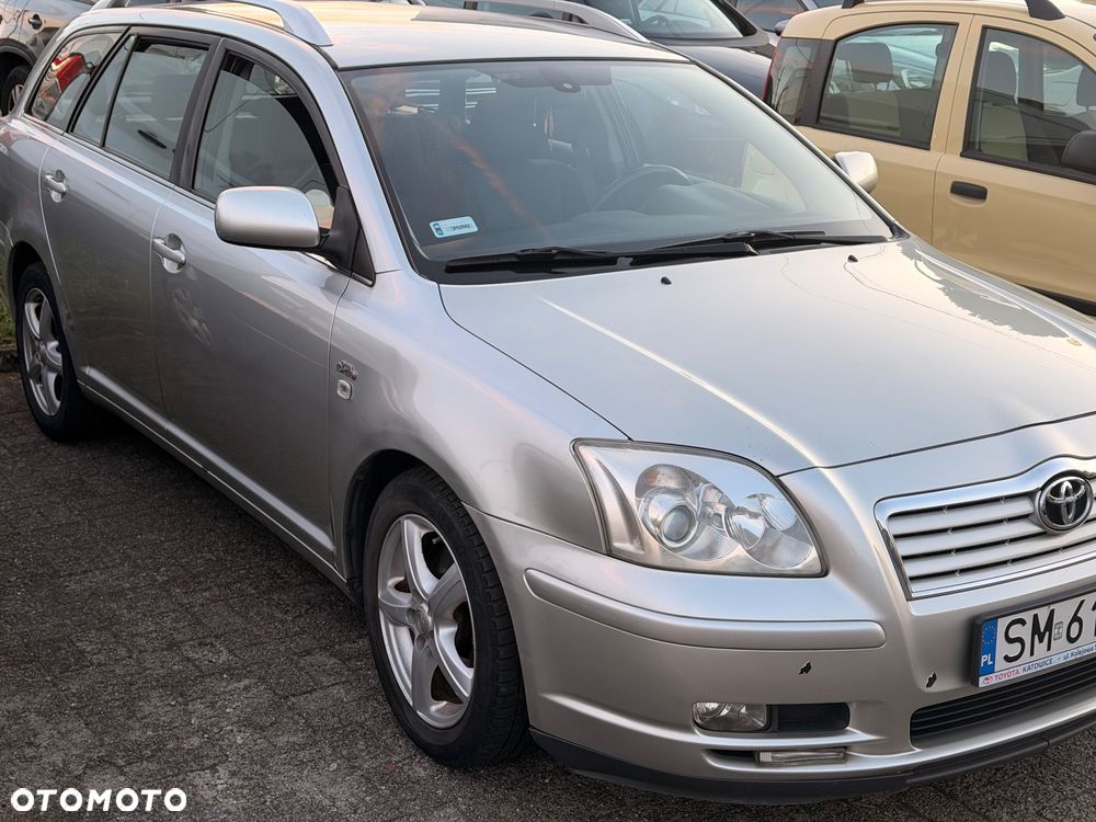 Toyota Avensis 2.0 D-4D Combi - 25