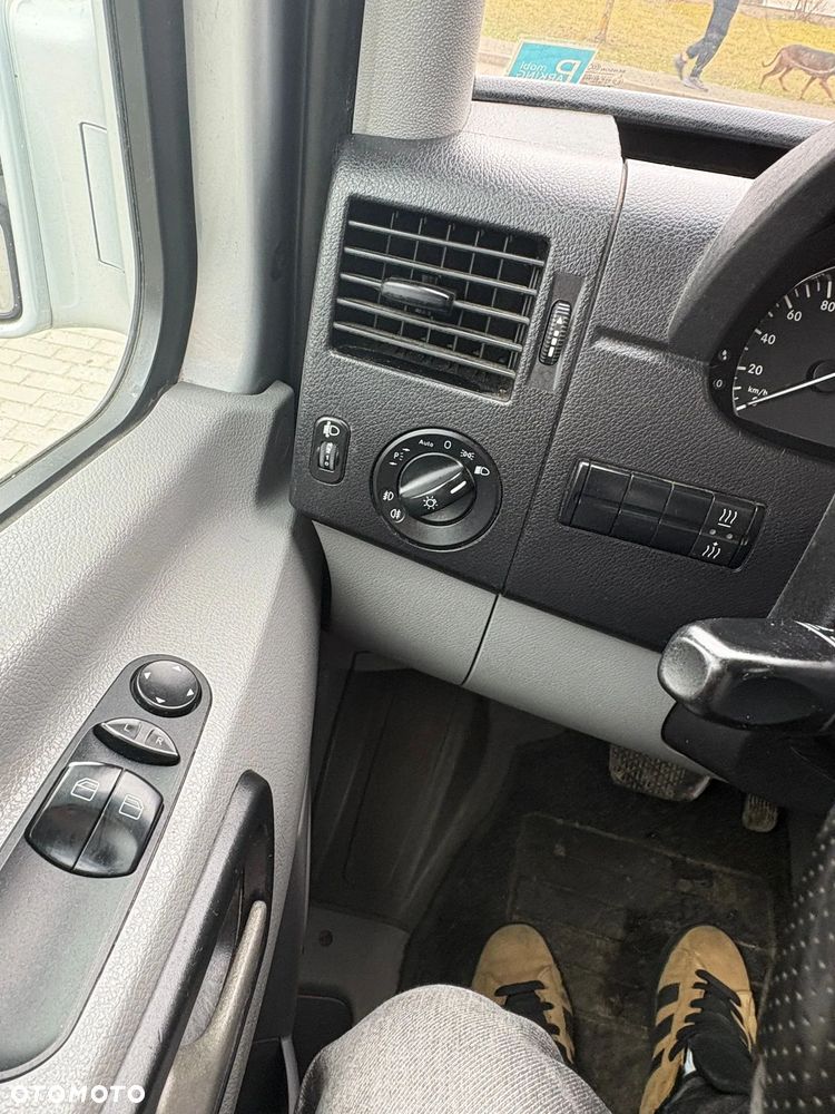 Mercedes-Benz SPRINTER - 16