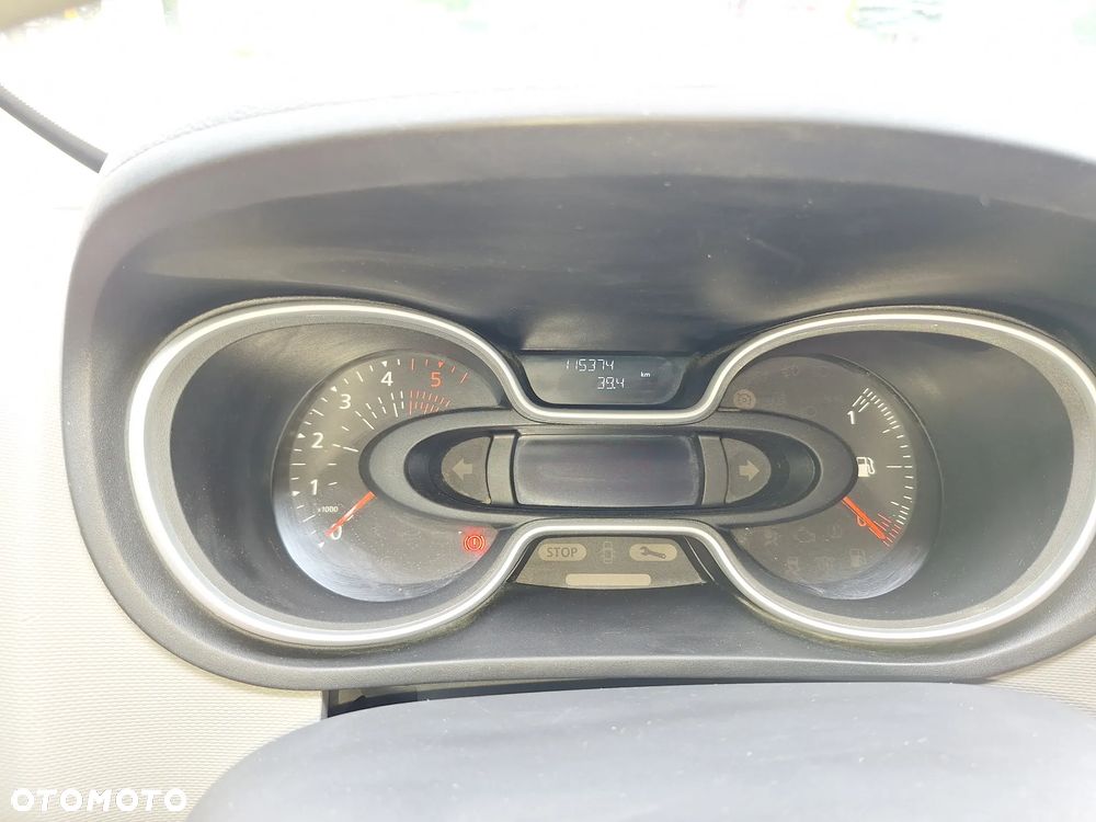 Renault Trafic - 16