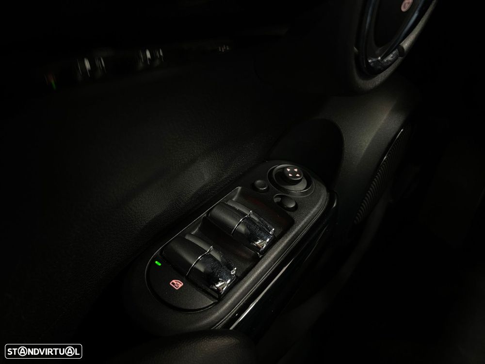 MINI 5 Portas One D - 37