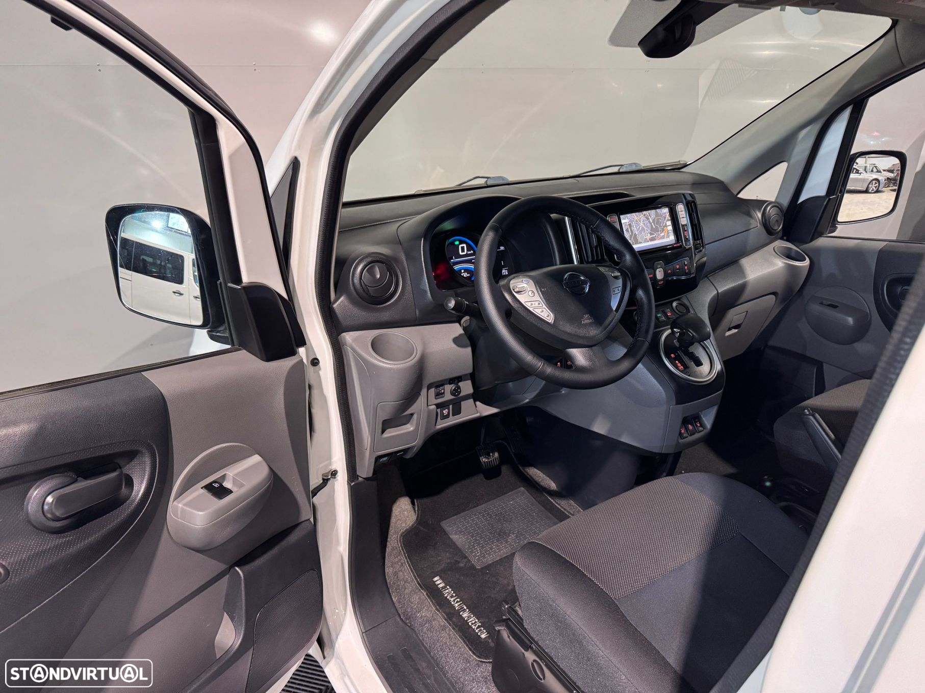 Nissan E-NV200 5p Premium Grelha - 15