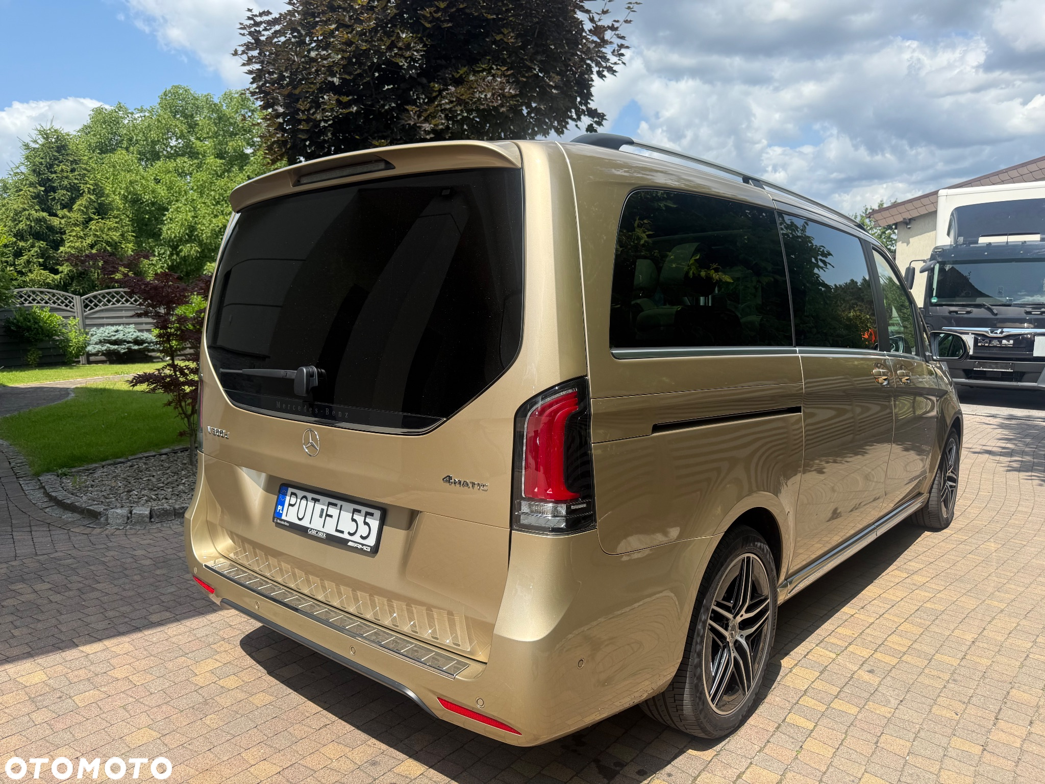 Mercedes-Benz Klasa V 300 d 4-Matic 9G-Tronic Exclusive (d³ugi) - 13