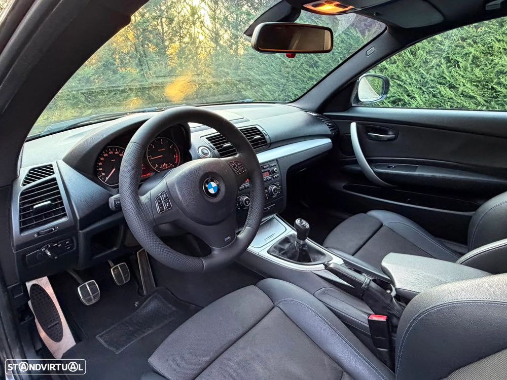 BMW 118 d Pack M - 13