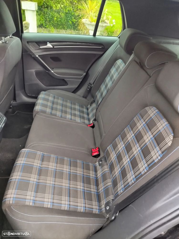 VW Golf 1.4 GTE Plug-in - 9