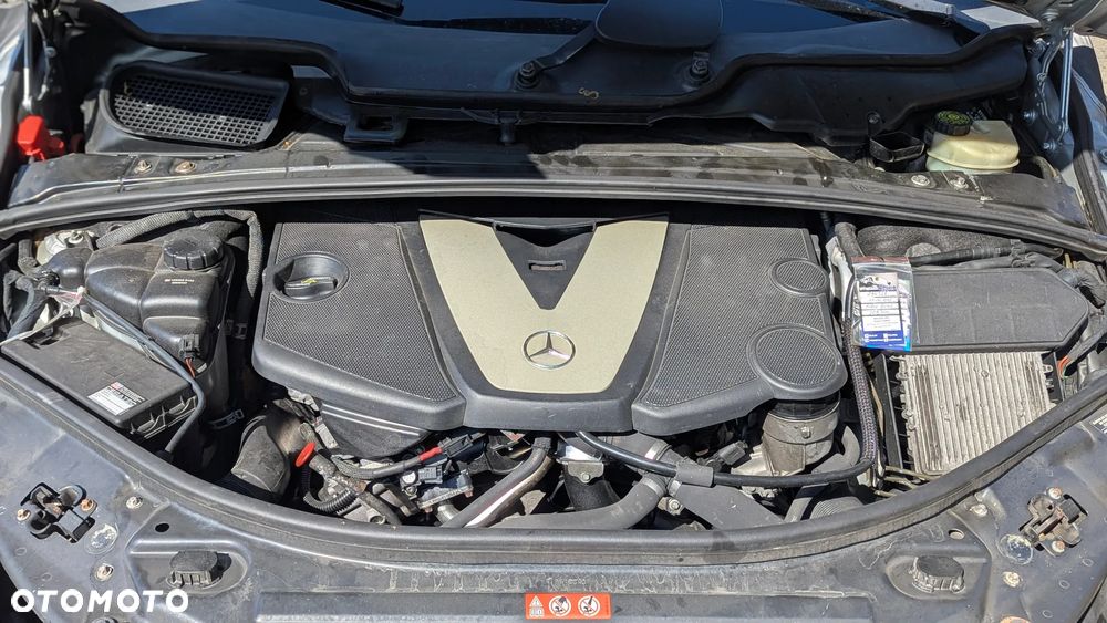 Mercedes-Benz Klasa R 320 CDI 4Matic 7G-TRONIC DPF - 9