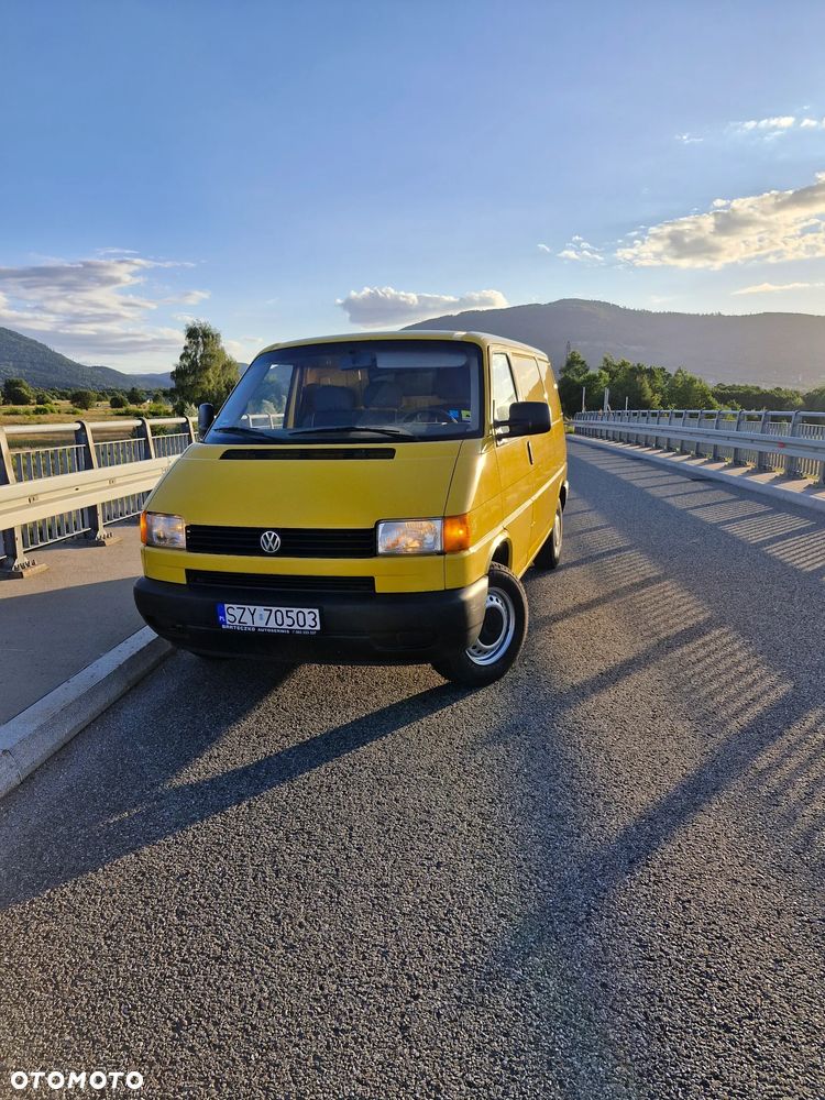 Volkswagen Transporter - 2