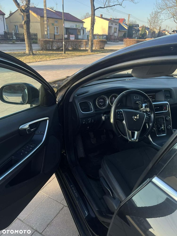 Volvo V60 D4 Edition Pro - 10