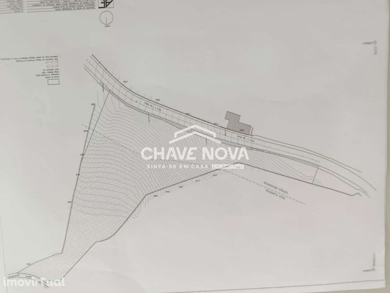 Terreno com PIP aprovado para construção em Lourosa (S. M. da Feira) - Grande imagem: 2/15