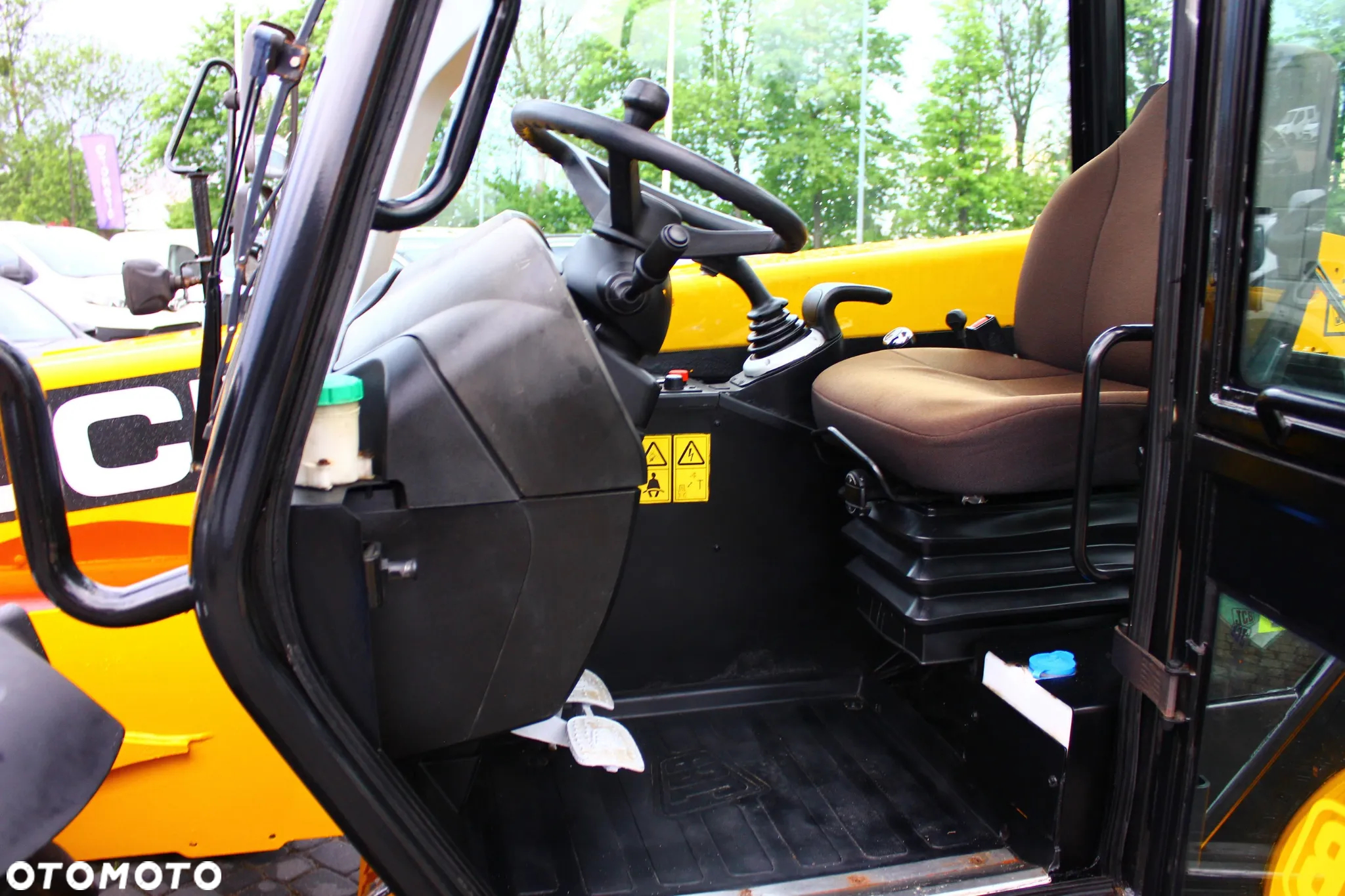 JCB ŁADOWARKA TELESKOPOWA JCB 526-56 AGRI  3 TRYBY SKRĘTNE JOYSTICK SILNIK 4.4L 4X4 - 24