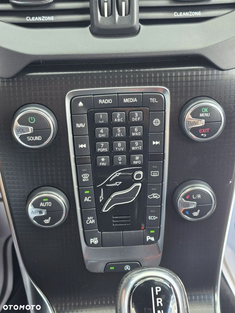 Volvo V40 - 27