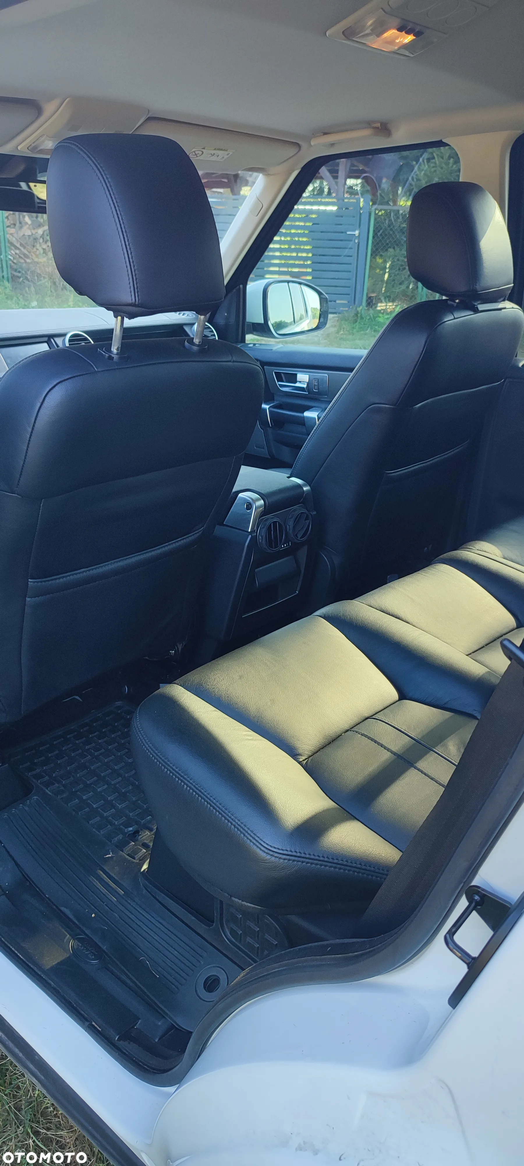 Land Rover Discovery IV 3.0 TD V6 SE - 5