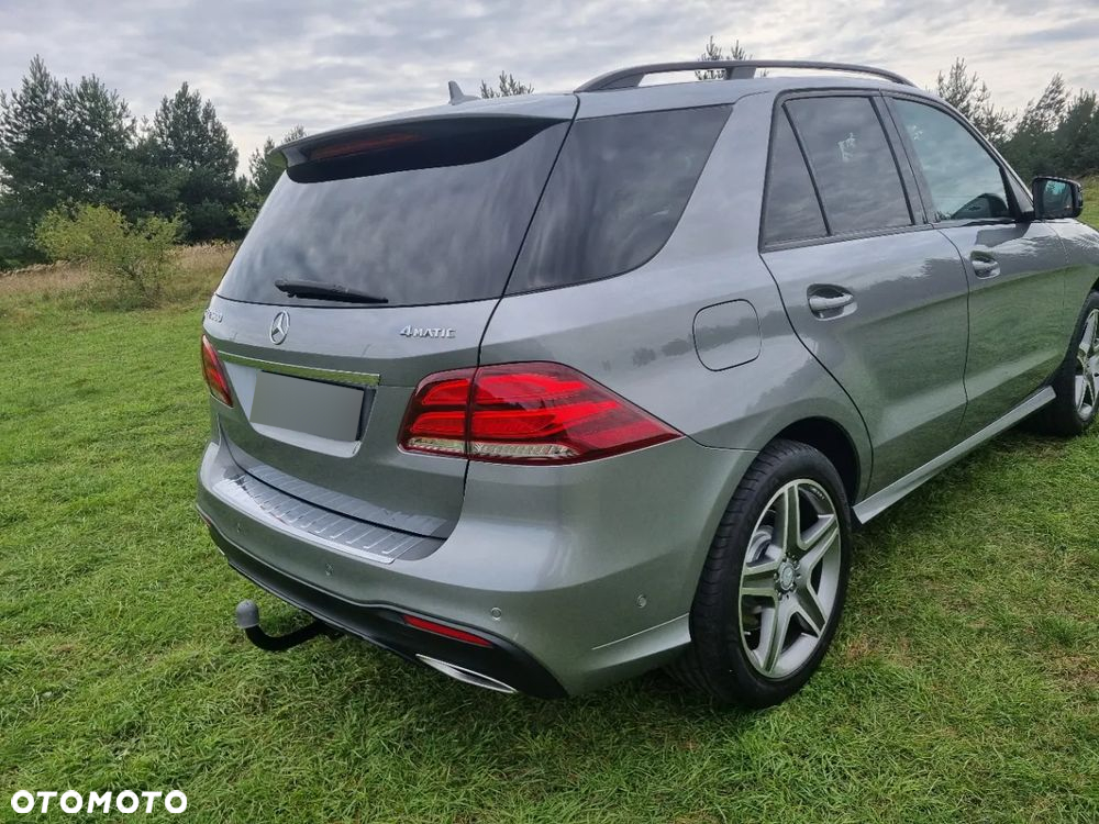 Mercedes-Benz GLE 500 4-Matic 7G-TRONIC - 3