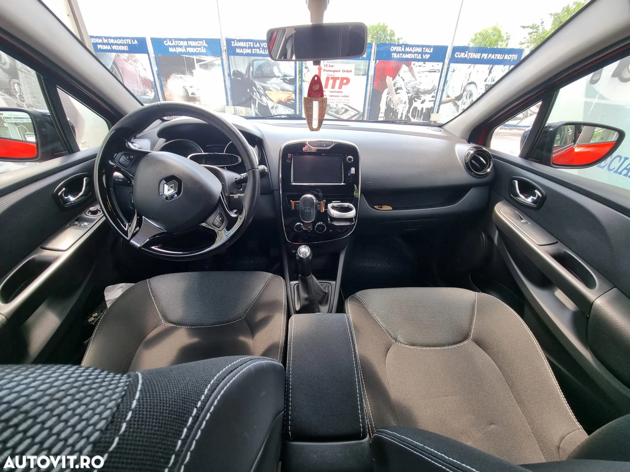 Renault Clio - 16
