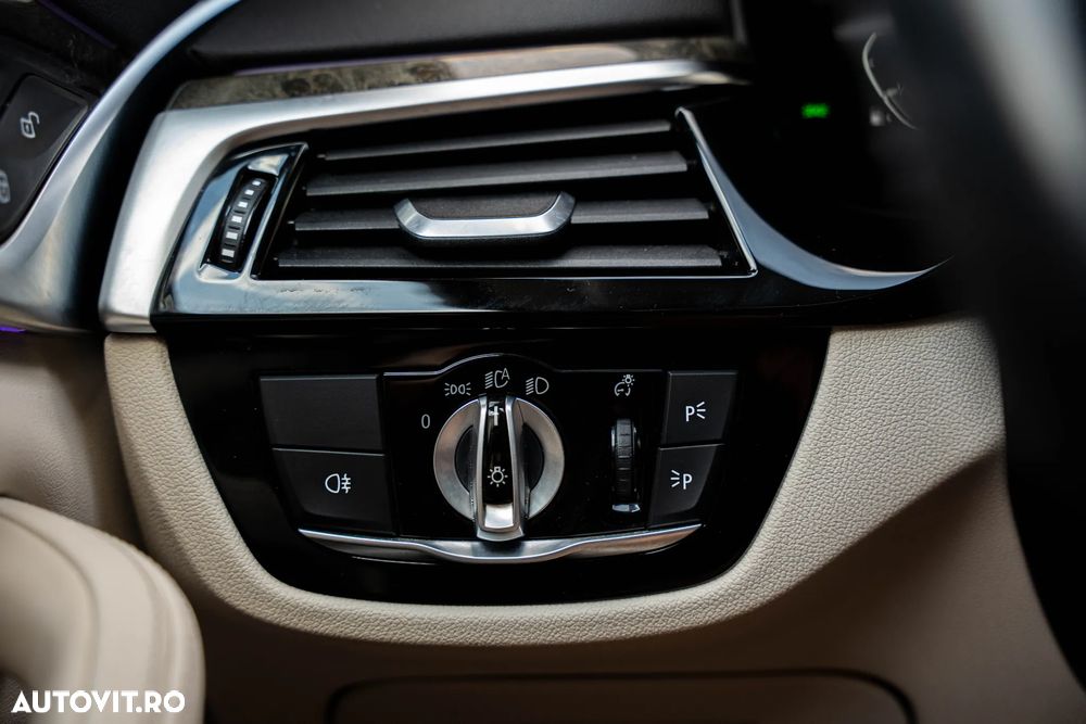 BMW Seria 5 530e xDrive AT PHEV - 22