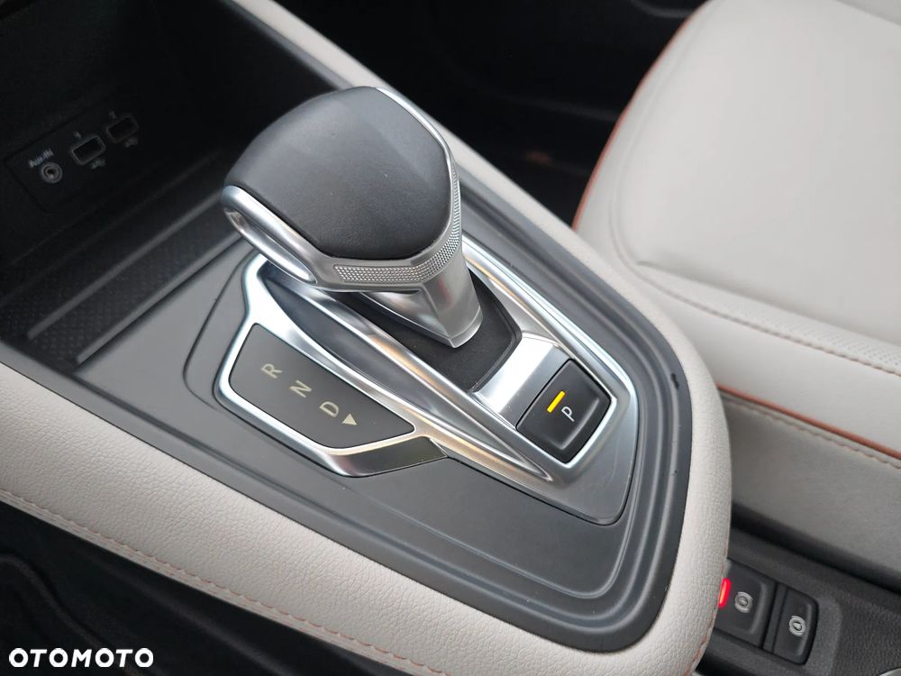 Renault Captur TCe 130 EDC GPF INTENS - 23