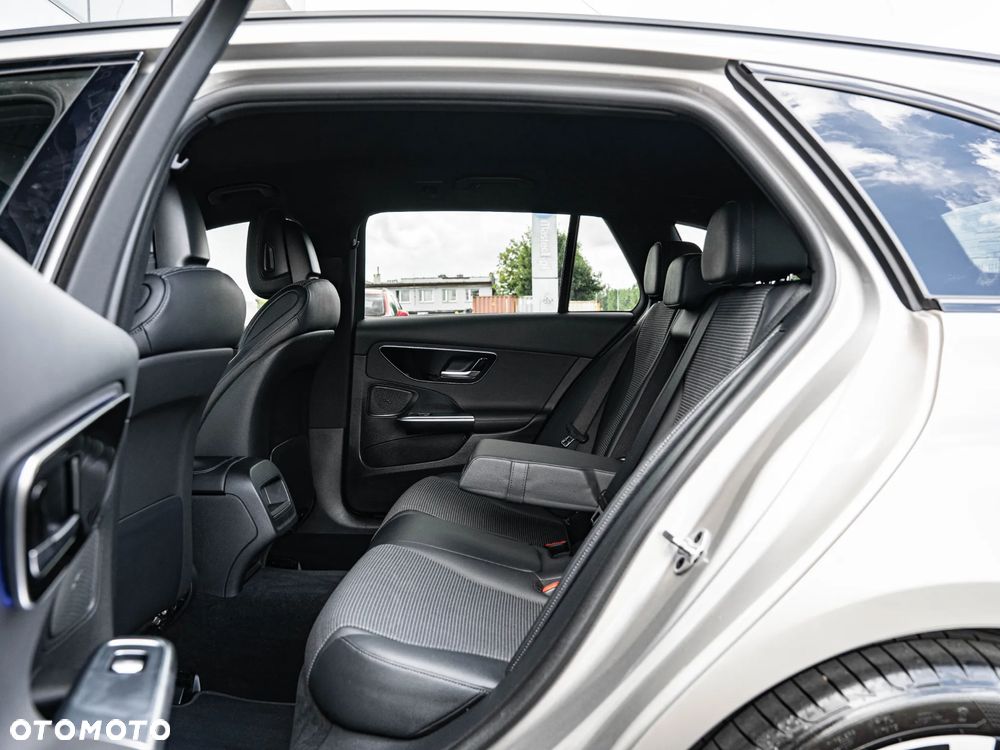 Mercedes-Benz Klasa C 220 d 9G-TRONIC Edition AMG Line - 29